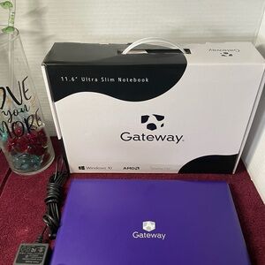 11.6" Ultra Slim Notebook - Purple